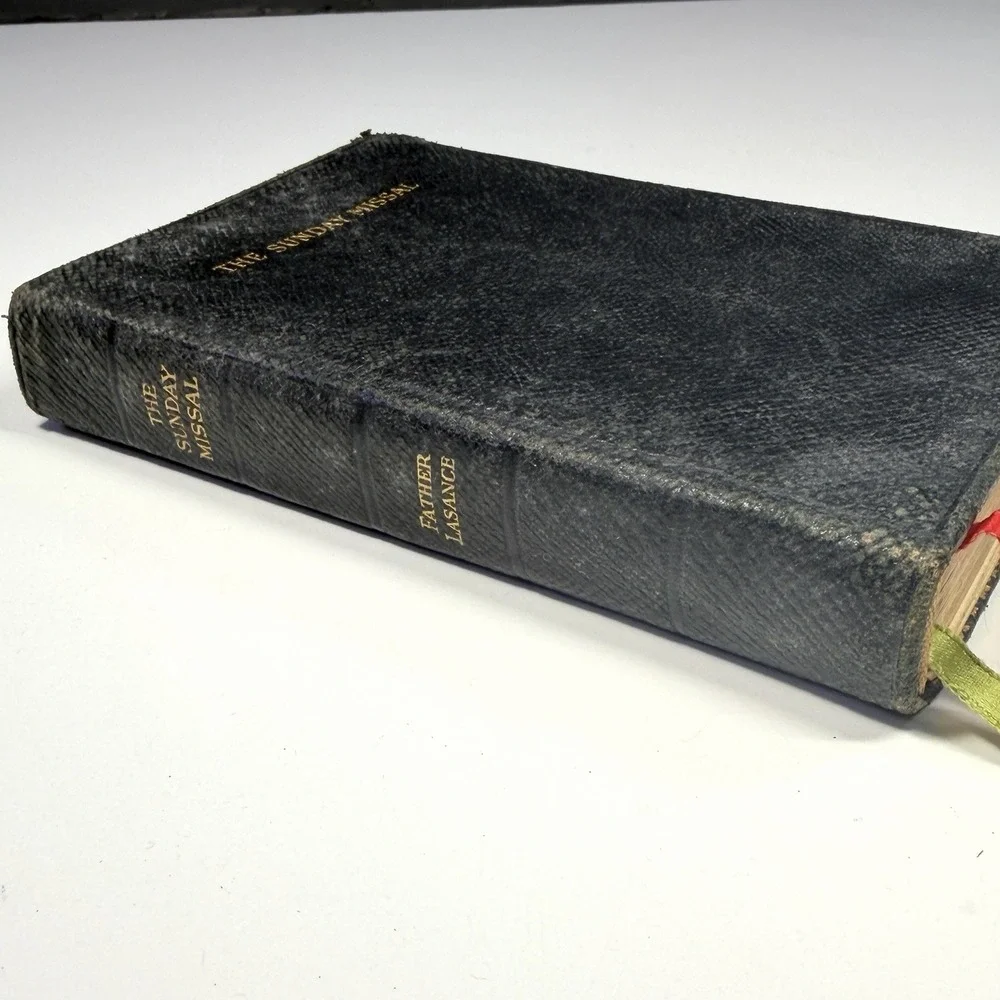 1937 The Sunday Missal Father Lasance Catholic Prayer Mass Book Benziger Vintage